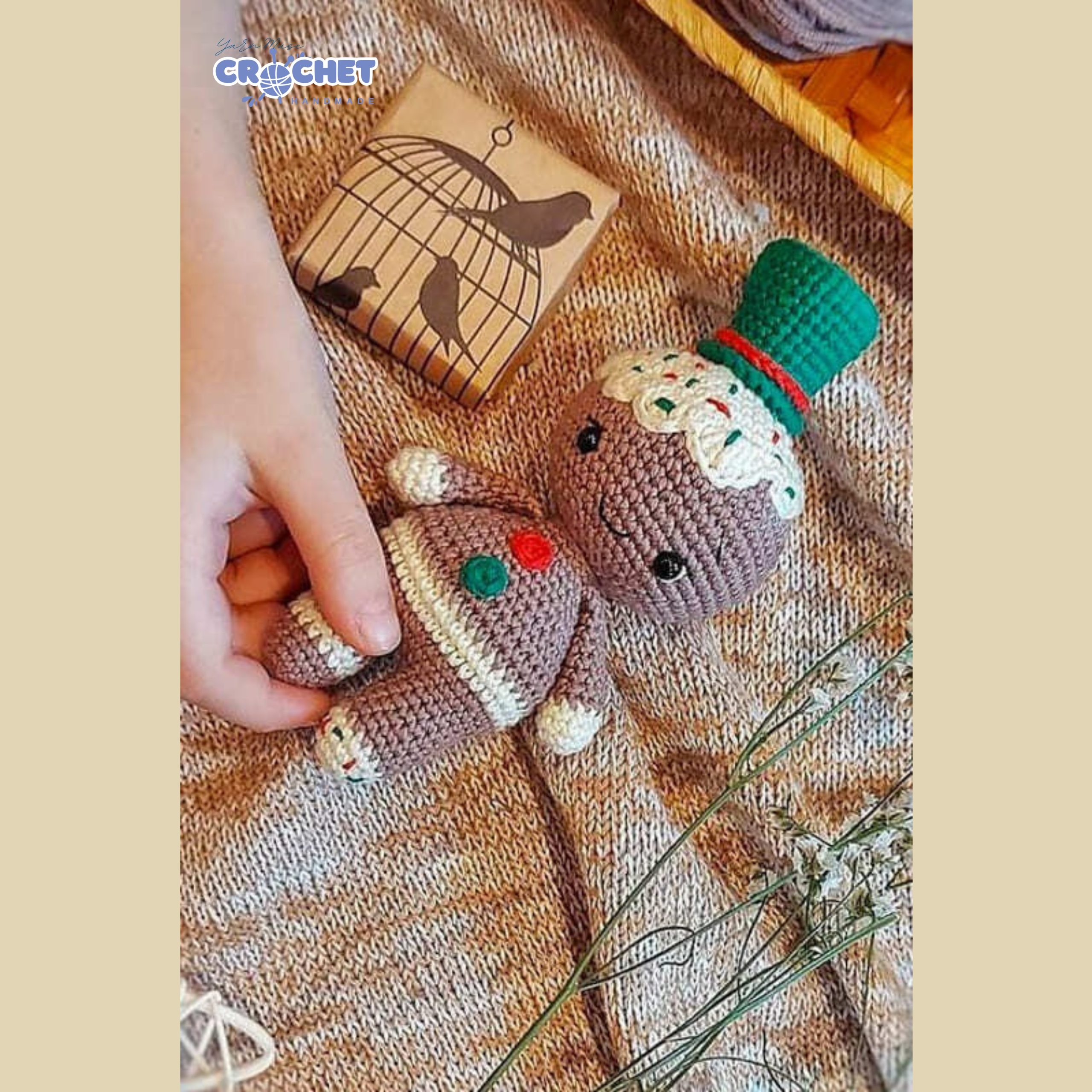 MQ-016-Gingerbread Man Amigurumi Crochet Pattern PDF