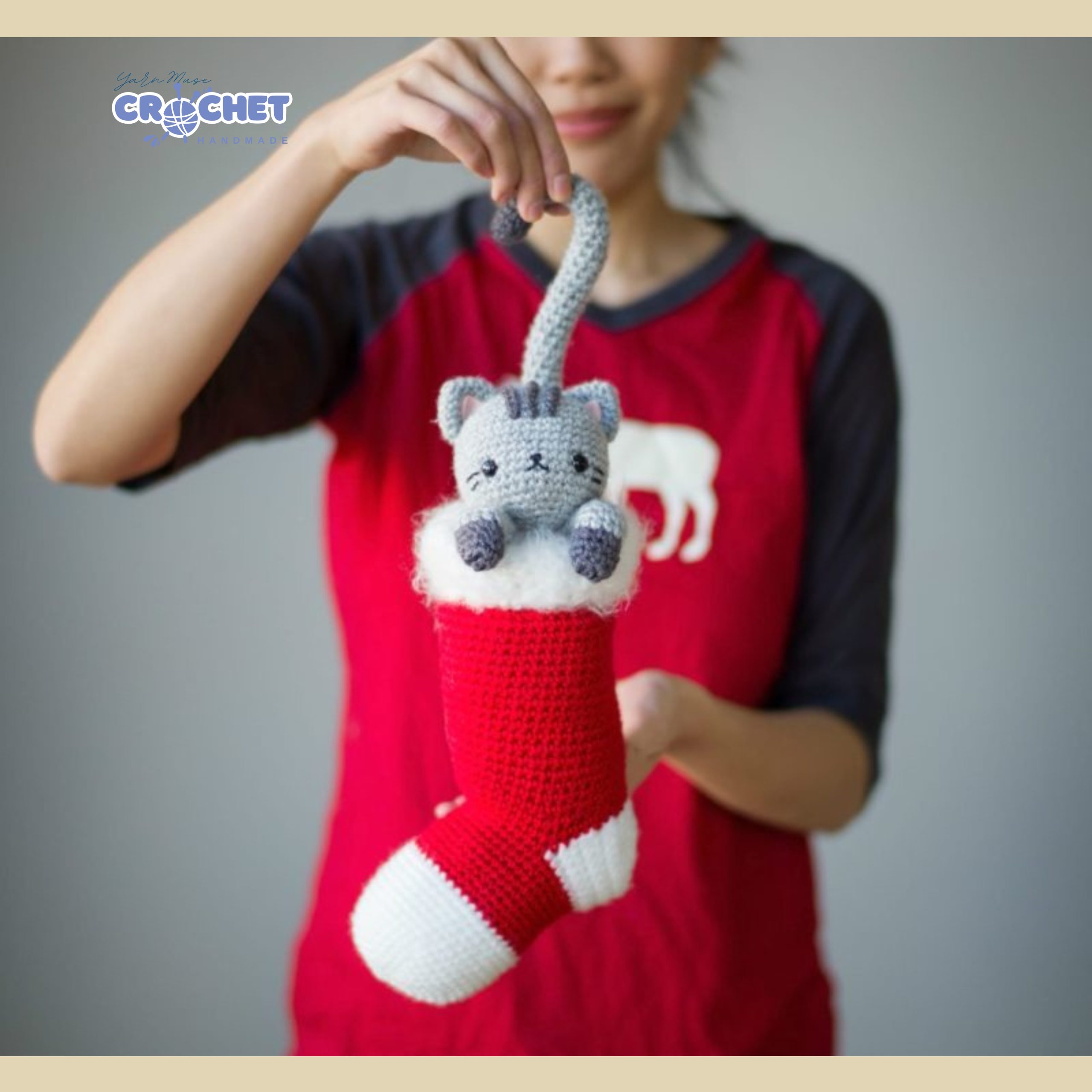 MQ-24-Chester the Christmas Cat Crochet Pattern PDF Tutorial